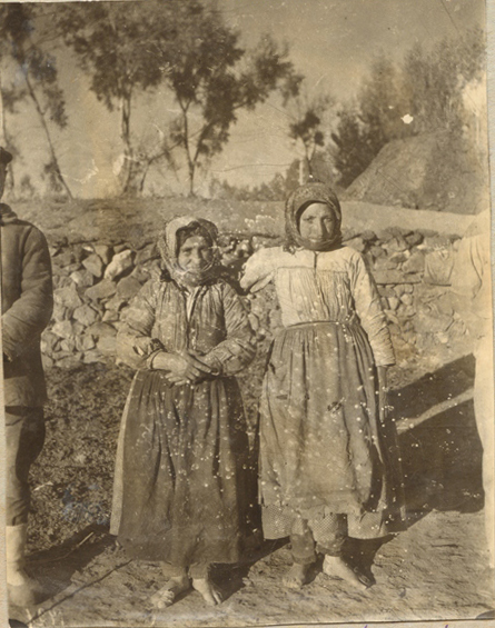 Գյուղացի կանայք Վերին Ադյաման գյուղում