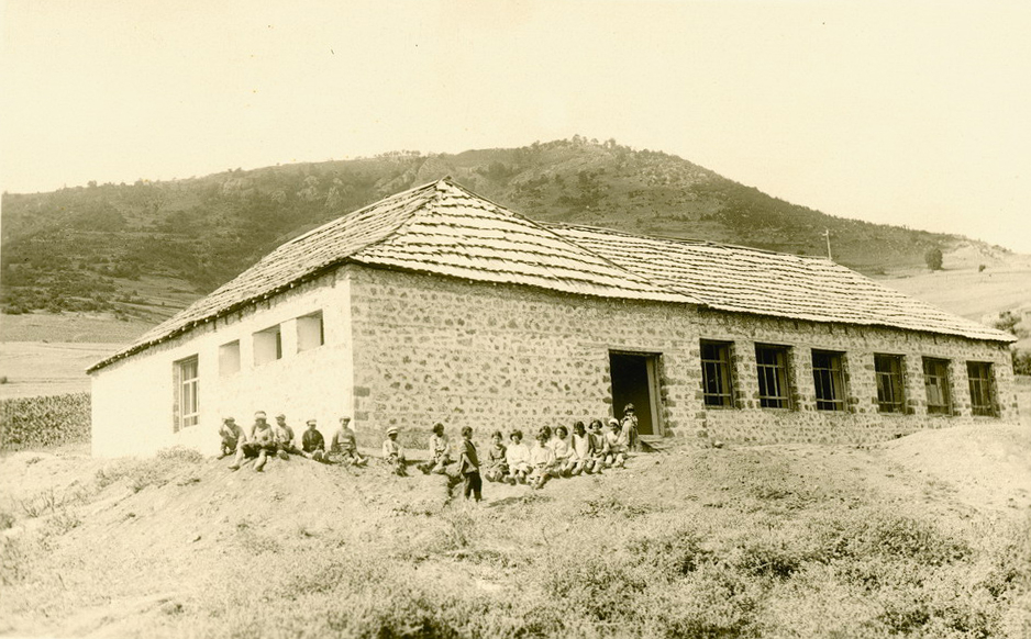 Վերին Խոտանան գյուղի առաջին աստիճանի դպրոցը