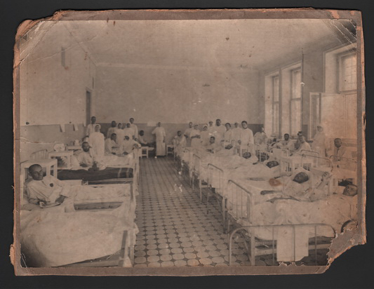 Հայկական հիվանդանոցի հիվանդասենյակներից մեկը