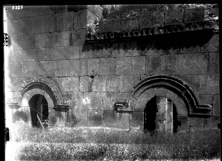 Պտղնիի տաճարի հարավային պատը