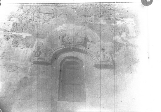 Բարձրաքանդակ Օձունի Սուրբ Աստվածածին եկեղեցու պատին