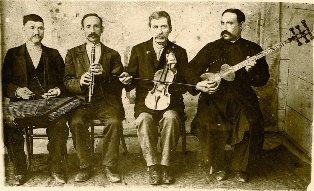 Աշուղ Ջիվանին իր երաժշտախմբով