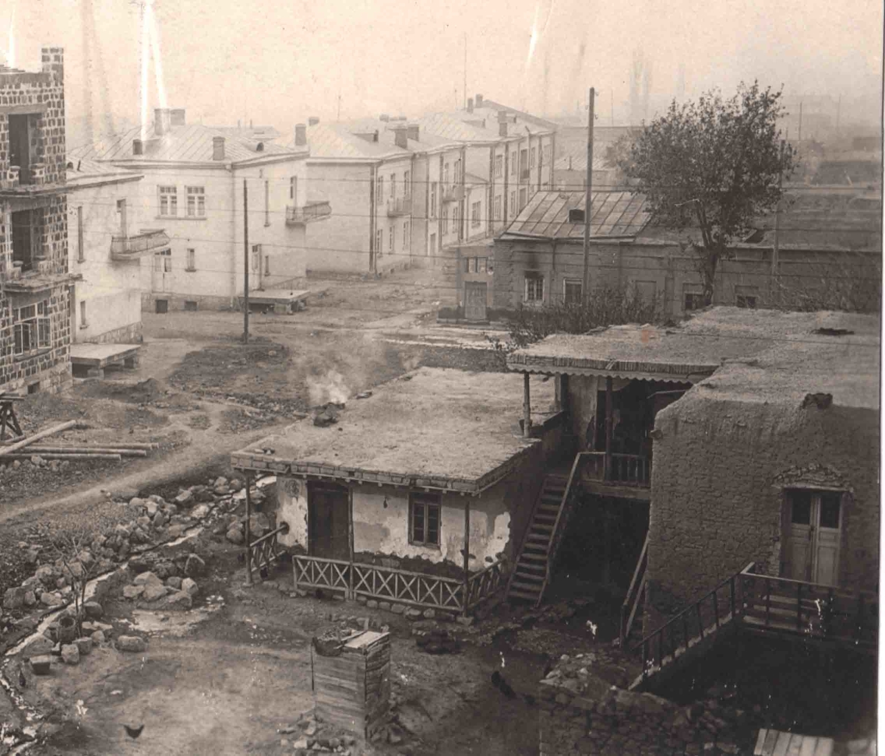 Երևան. Ապագա  Երջրհէկի բնակելի տան(«Շախմատաձև») տարածք. Կարմիր Բանակի (այժմ Գրիգոր Լուսավորիչ) փողոցում, 1930-1932 թթ.
