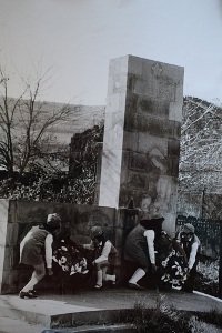 Հայրենական մեծ պատերազմի զոհվածների հուշարձանը  Կապանի Եղվարդ գյուղում