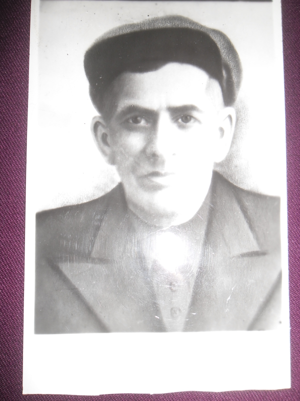    Իվան Ավետիսի Սարգսյան  (1920 թ. քաղաքական կռիվների պարտիզան)