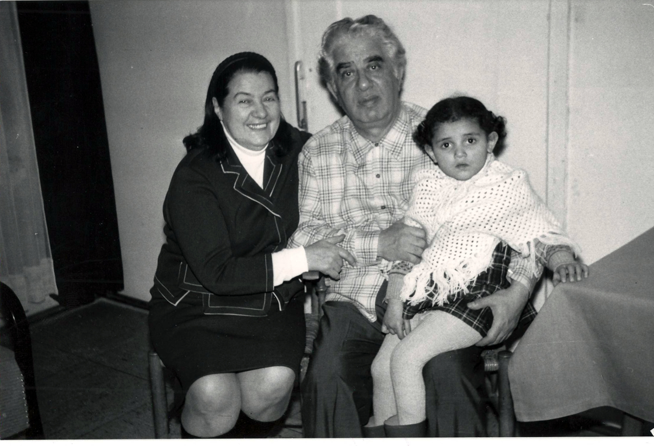 Լուսանկար. Ա. Խաչատրյանը կնոջ՝ Ն. Մակարովայի հետ Բոնում