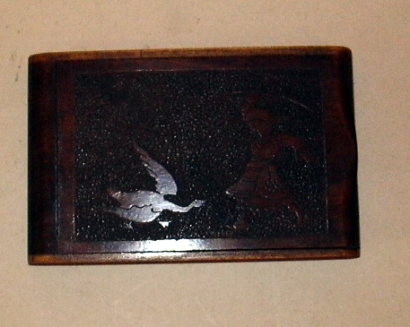 Ծխախոտատուփ ընկուզենու փայտից՝ Ա.Խաչատրյանի անձնական իրերից
