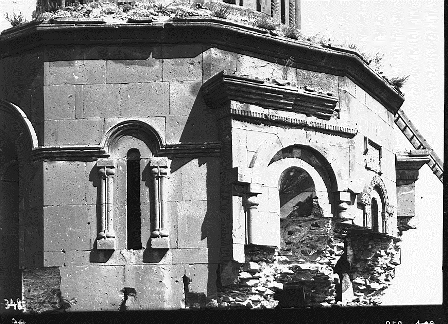 Աբուղամրենց Սուրբ Գրիգոր եկեղեցու հարավ-արևելյան ճակատը