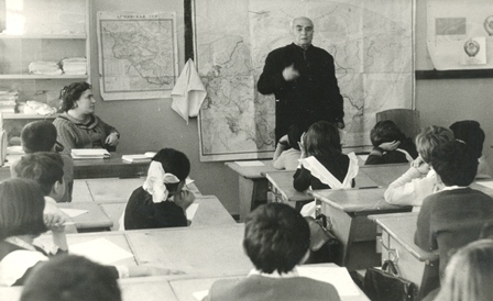Լևոն Գասպարյանի հանդիպումը Չեխովի անվան դպրոցի աշակերտների հետ