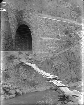 Կամրջի մնացորդներ (XIII դ.) Դեբեդ գետի վրա