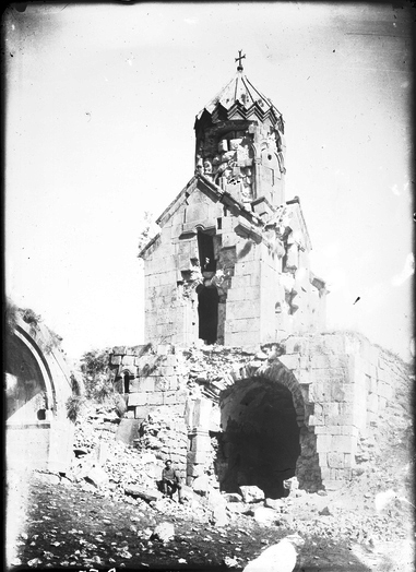 Տաթևի վանքի Սուրբ Աստվածածին եկեղեցին երկրաշարժից հետո