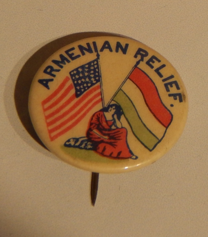 Կրծքանշան  “Armenian relief”