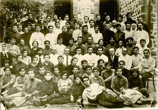 Կուսակցական դպրոցի 1923-1924 թթ. ուսումնական տարվա դասախոսները և ուսանողները