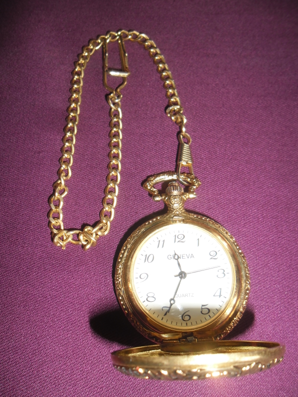 Ժամացույց գրպանի՝ Գրիշա Սարիբեկի Դարբինյանի (Տնտեսագիտության դոկտոր,պրոֆեսոր, արձակագիր, բանաստեղծ, հրապարակախոս)