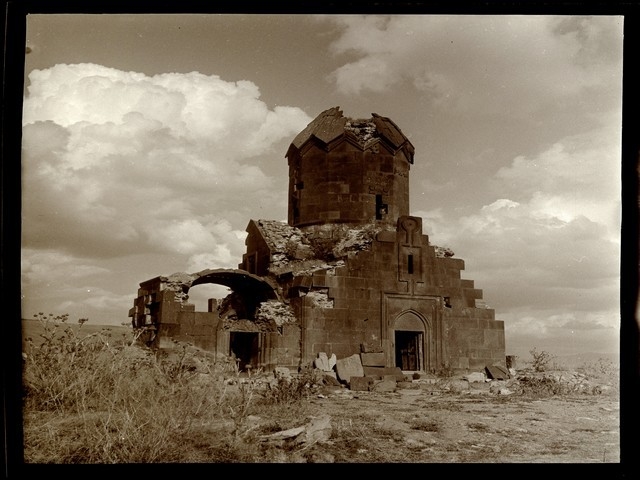 Թանահատի վանք