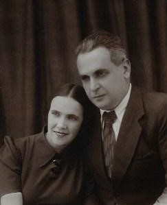 Այվազյան Արտեմին կնոջ՝ Լ.Լազարևայի հետ