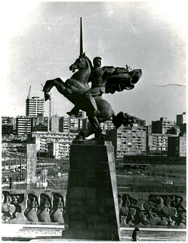 Հայկ Բժշկյանցի ( Գայի) արձանը, 1977թ.