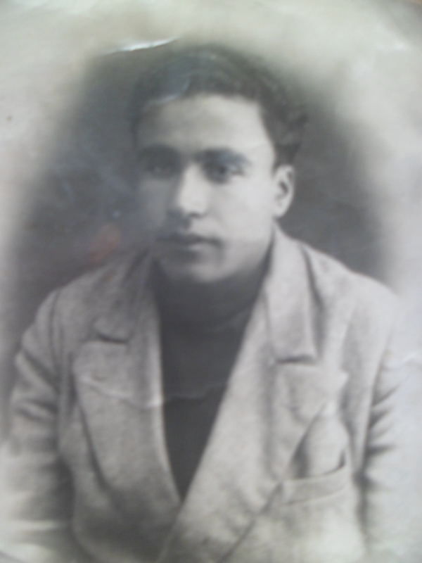 Մկրտիչ Թաթոսի Պետրոսյան (Հայրենական պատերազմի մասնակից,բանաստեղծ)