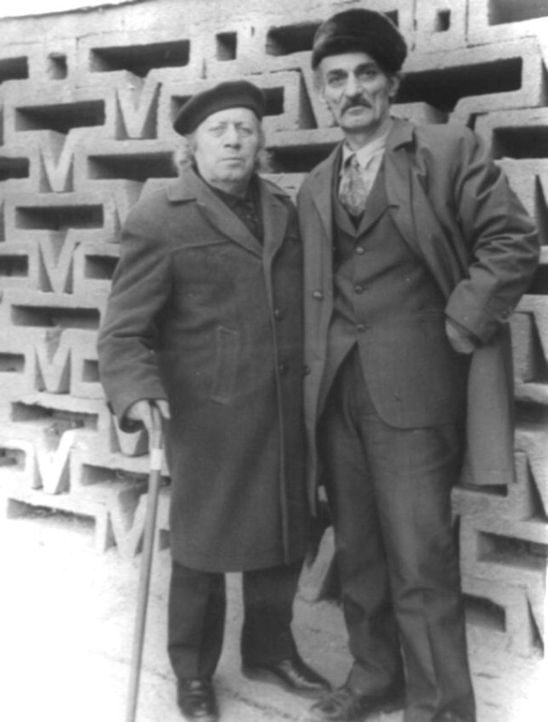 Ե. Քոչարը և  ճարտարապետ Հովհաննեսը, Երևան, 1972