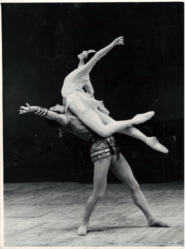 Լուսանկար. Ուլան-Ուդեում բեմադրված Ա. Խաչատրյանի «Գայանե» բալետից մի տեսարան
