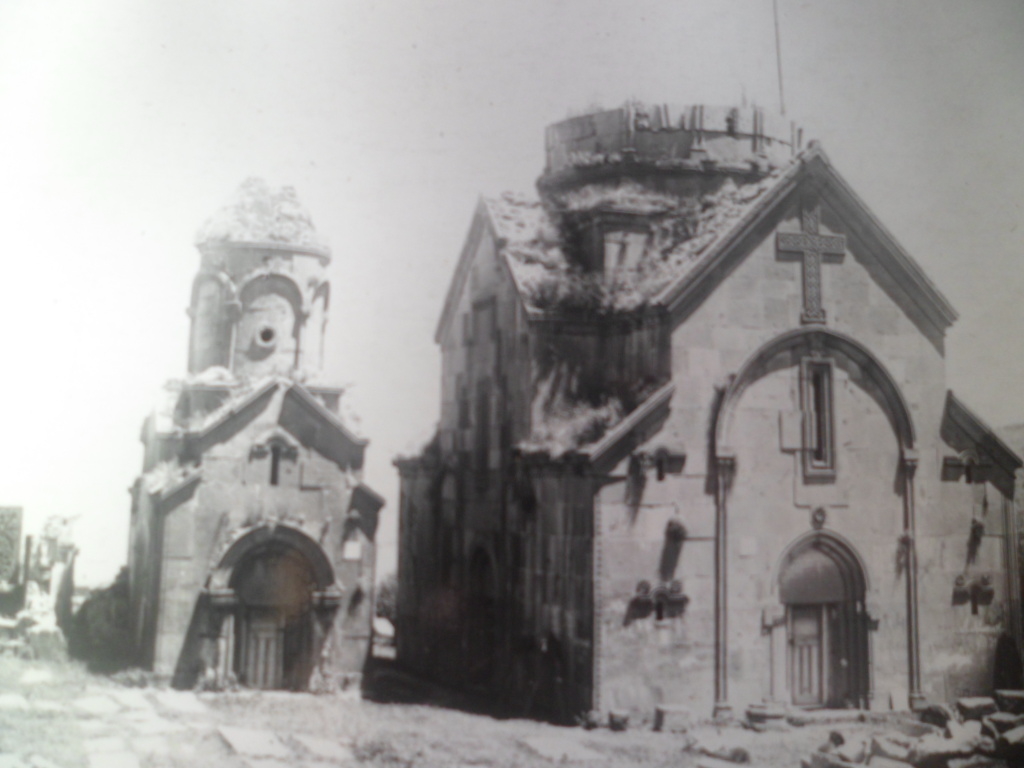 Կեչառուքի Կաթողիկե  և ս. Նշան եկեղեցիները՝  հյուսիս արևմուտքից