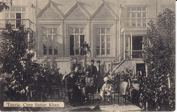 Խմբանկար (կենտրոնում 1908թ. պարսկական հեղափոխության ղեկավար Սաթթար խանն է)