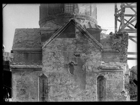 Կաթողիկե (Սուրբ Աստվածածին) եկեղեցու քանդման ժամանակ բացված XIII դարի եկեղեցին