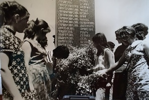 Հայրենական մեծ պատերազմի զոհվածների հուշարձանը Կապանի Ծավ գյուղում