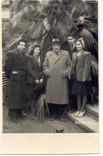 Ավ.Իսահակյանը իր հայ գրչակիցների հետ Սոչիում 